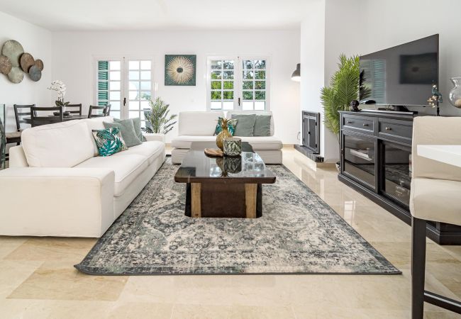 Casa adosada en Nueva andalucia - Aloha Pueblo 1 Casa adosada en Nueva andalucia - Aloha Pueblo 1