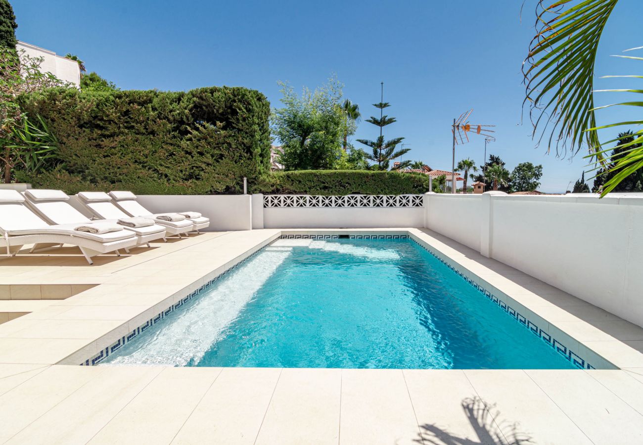 Apartamento en Nueva andalucia - Stunning 2 bedroom apartment with own private pool
