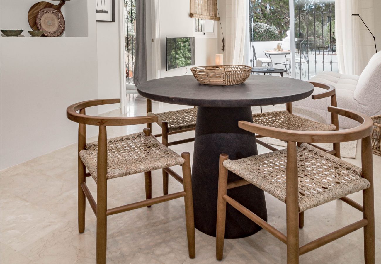 Apartamento en Marbella - Lovely Apartment in Aloha Pueblo Apartamento en Marbella - Lovely Apartment in Aloha Pueblo