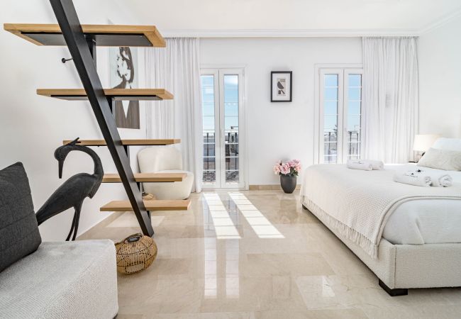 Apartamento en Marbella - Exclusively Modern 2-Bedroom Apartment in Aloha Pueblo Apartamento en Marbella - Exclusively Modern 2-Bedroom Apartment in Aloha Pueblo