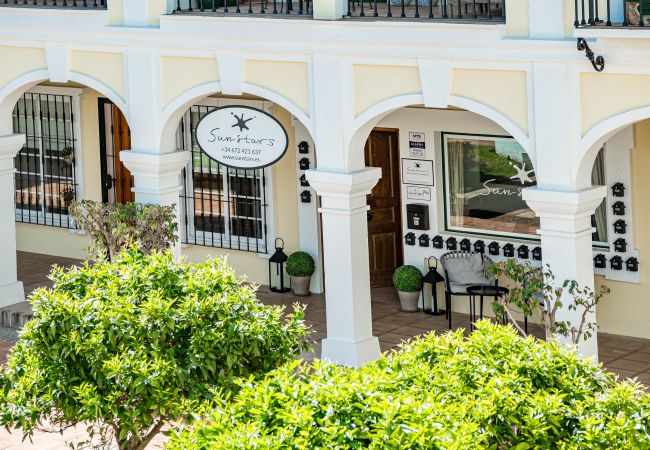 Apartamento en Marbella - Exclusively Modern 2-Bedroom Apartment in Aloha Pueblo Apartamento en Marbella - Exclusively Modern 2-Bedroom Apartment in Aloha Pueblo