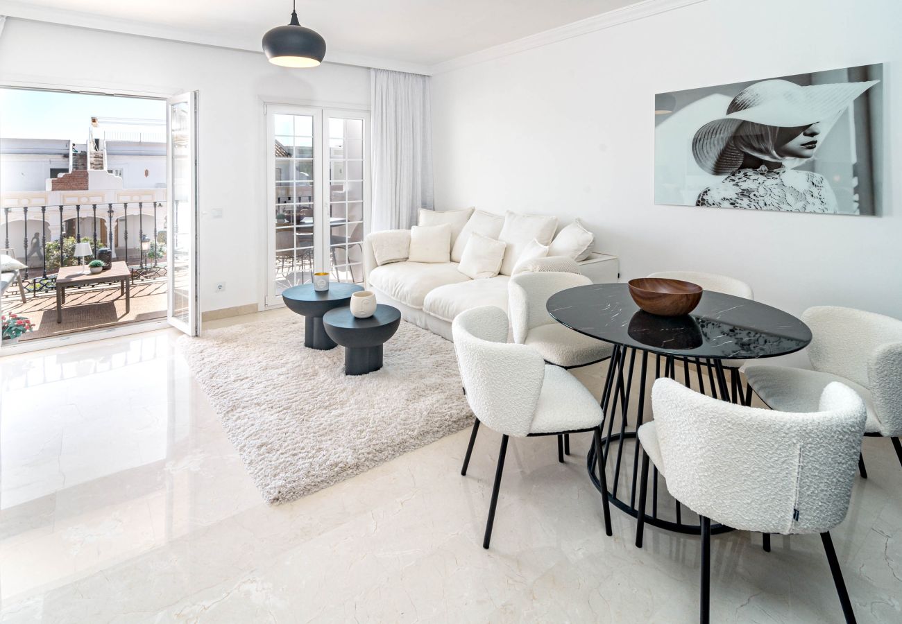 Apartamento en Marbella - Exclusively Modern 2-Bedroom Apartment in Aloha Pueblo Apartamento en Marbella - Exclusively Modern 2-Bedroom Apartment in Aloha Pueblo