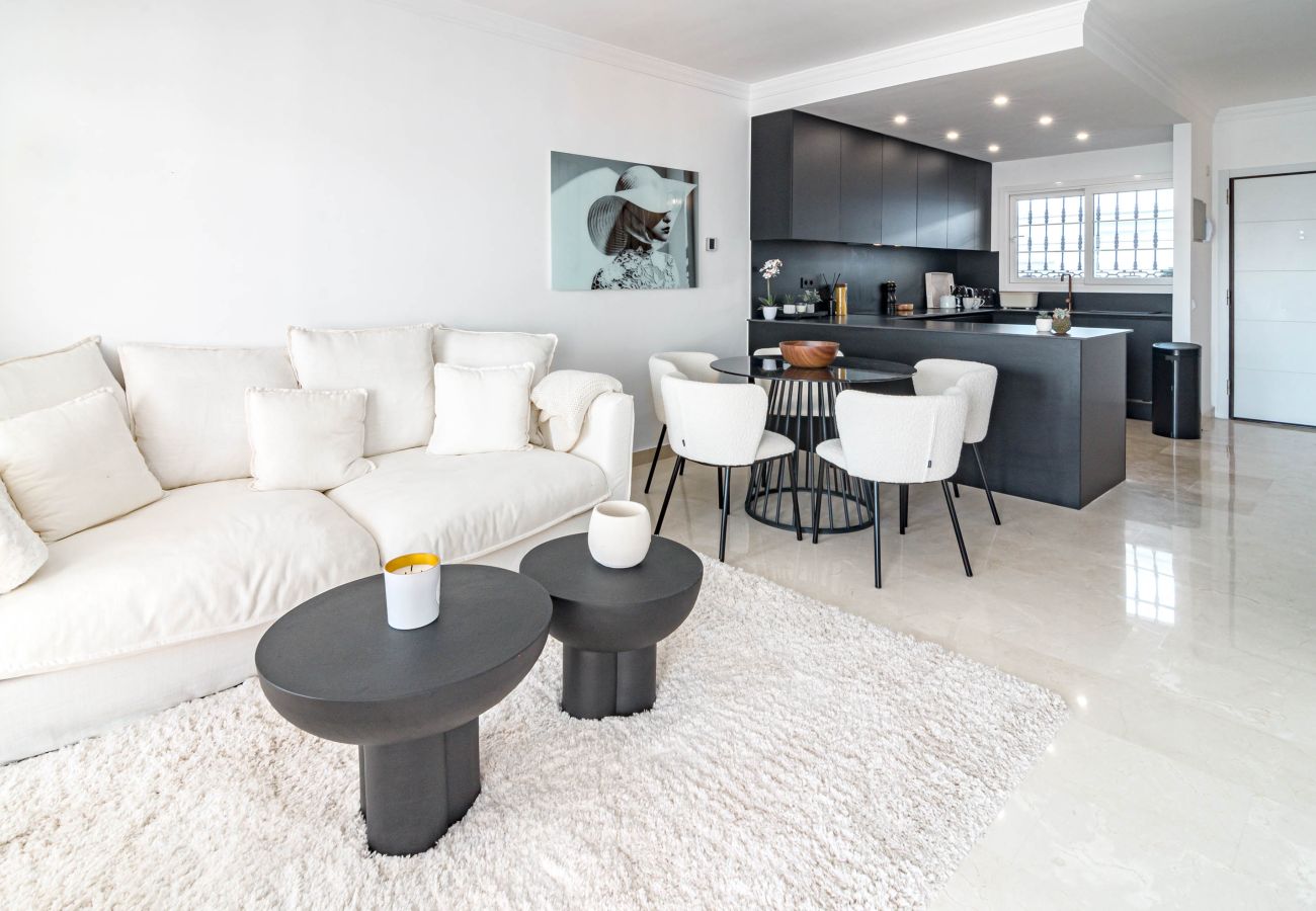 Apartamento en Marbella - Exclusively Modern 2-Bedroom Apartment in Aloha Pueblo Apartamento en Marbella - Exclusively Modern 2-Bedroom Apartment in Aloha Pueblo