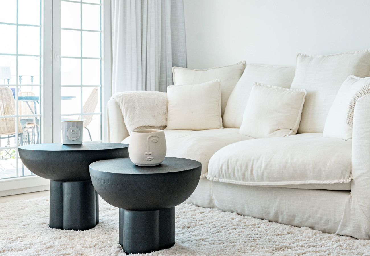 Apartamento en Marbella - Exclusively Modern 2-Bedroom Apartment in Aloha Pueblo Apartamento en Marbella - Exclusively Modern 2-Bedroom Apartment in Aloha Pueblo