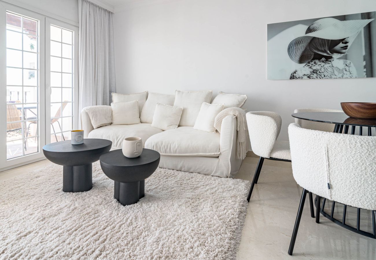 Apartamento en Marbella - Exclusively Modern 2-Bedroom Apartment in Aloha Pueblo Apartamento en Marbella - Exclusively Modern 2-Bedroom Apartment in Aloha Pueblo