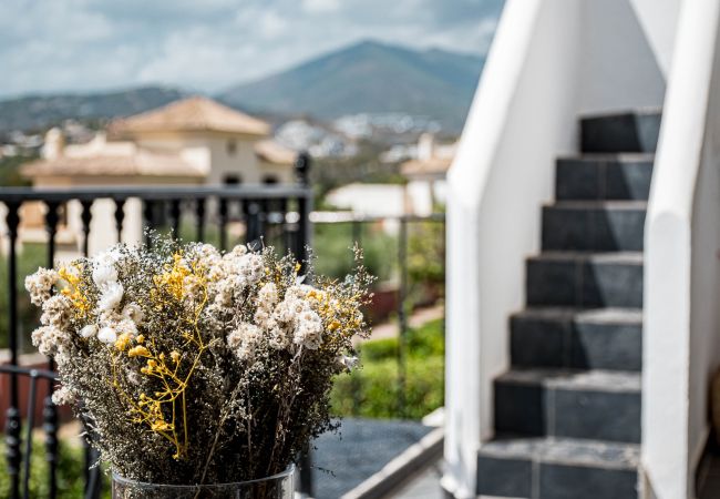 Casa adosada en Nueva andalucia - Huge townhouse in Aloha Pueblo Casa adosada en Nueva andalucia - Huge townhouse in Aloha Pueblo