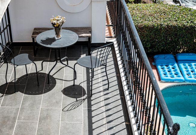 Casa adosada en Nueva andalucia - Huge townhouse in Aloha Pueblo Casa adosada en Nueva andalucia - Huge townhouse in Aloha Pueblo