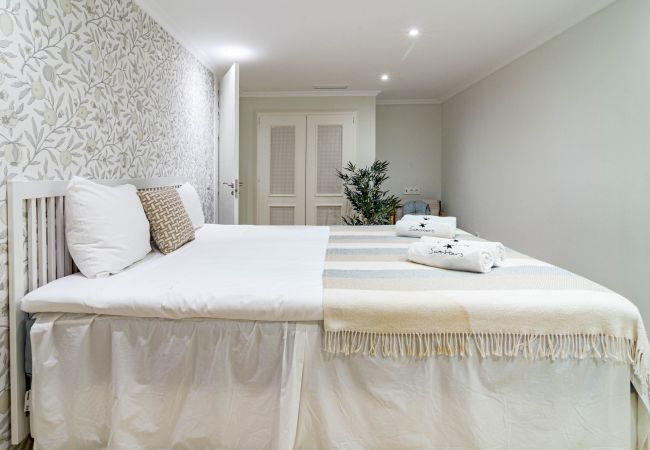 Casa adosada en Nueva andalucia - Huge townhouse in Aloha Pueblo Casa adosada en Nueva andalucia - Huge townhouse in Aloha Pueblo