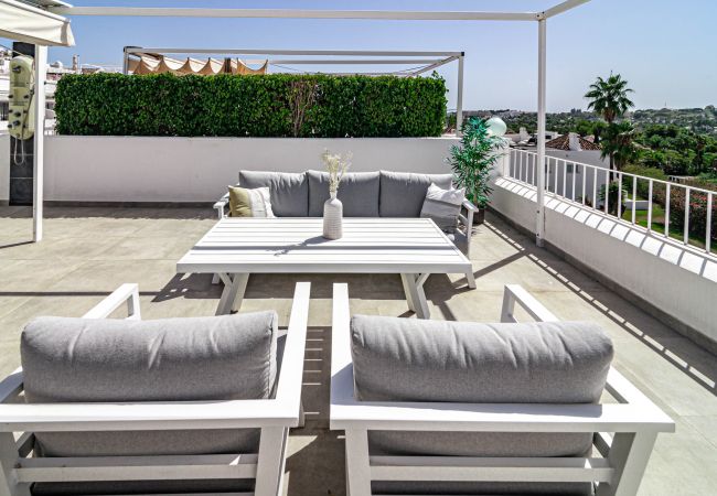 Casa adosada en Nueva andalucia - Huge townhouse in Aloha Pueblo Casa adosada en Nueva andalucia - Huge townhouse in Aloha Pueblo