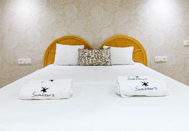 Casa adosada en Nueva andalucia - Huge townhouse in Aloha Pueblo Casa adosada en Nueva andalucia - Huge townhouse in Aloha Pueblo