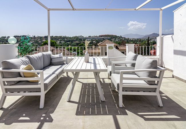 Casa adosada en Nueva andalucia - Huge townhouse in Aloha Pueblo Casa adosada en Nueva andalucia - Huge townhouse in Aloha Pueblo