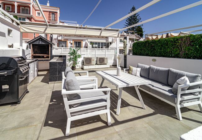 Casa adosada en Nueva andalucia - Huge townhouse in Aloha Pueblo Casa adosada en Nueva andalucia - Huge townhouse in Aloha Pueblo