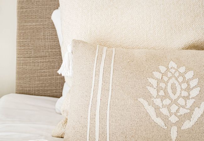 Casa adosada en Nueva andalucia - Huge townhouse in Aloha Pueblo Casa adosada en Nueva andalucia - Huge townhouse in Aloha Pueblo