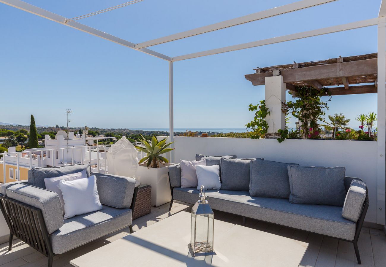 Townhouse in Nueva andalucia - Penthouse with amazing views of the golf valley