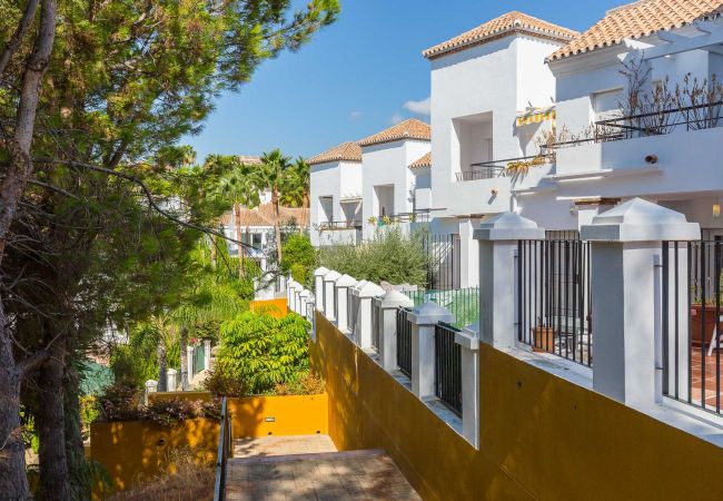 Apartment in Nueva andalucia - Cozy 2 Bedroom Apartment with Amazing Views in Nueva Andalucia  Apartment in Nueva andalucia - Cozy 2 Bedroom Apartment with Amazing Views in Nueva Andalucia