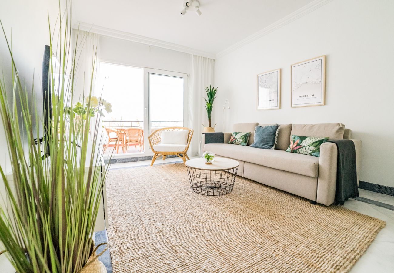 Apartment in Nueva andalucia - Cozy 2BR Apartment with Amazing Views 