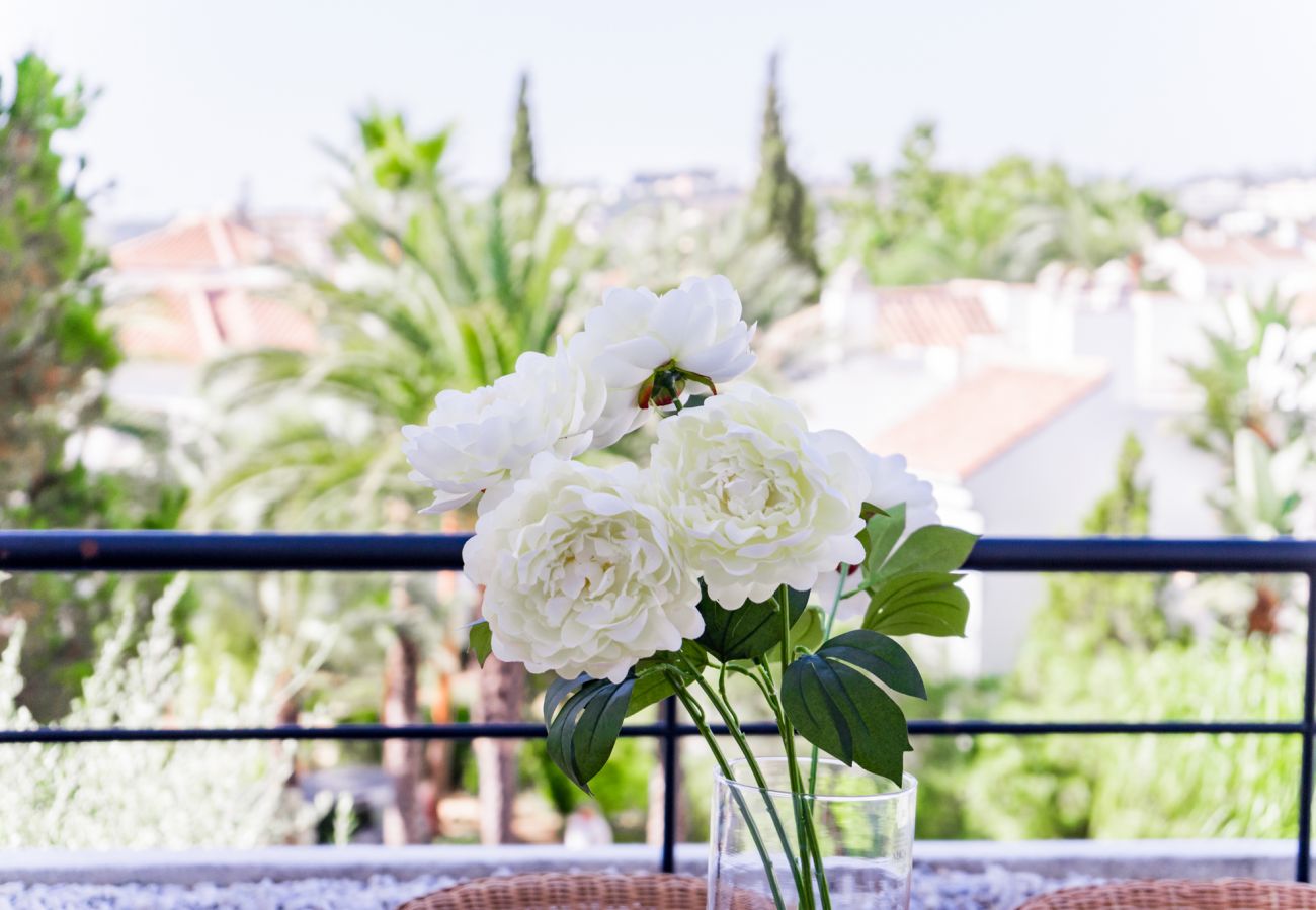 Apartment in Nueva andalucia - Cozy 2BR Apartment with Amazing Views 
