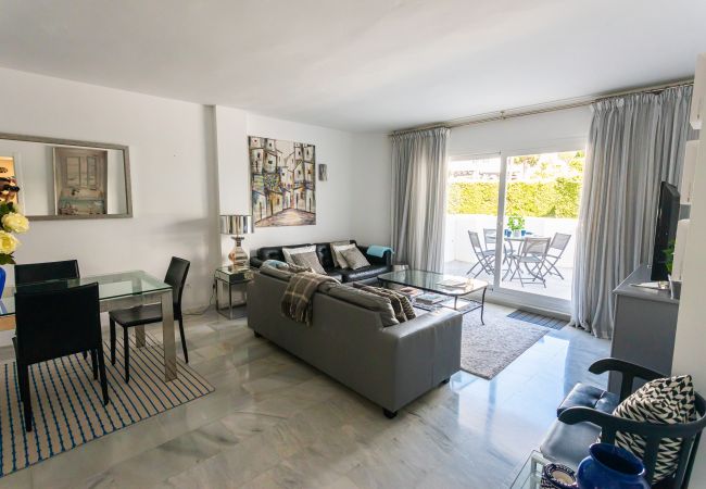Apartment in Nueva andalucia -  Stylish 3 Bedroom Apartment at the Heart of Nueva Andalucia Close to Centro Plaza Apartment in Nueva andalucia -  Stylish 3 Bedroom Apartment at the Heart of Nueva Andalucia Close to Centro Plaza