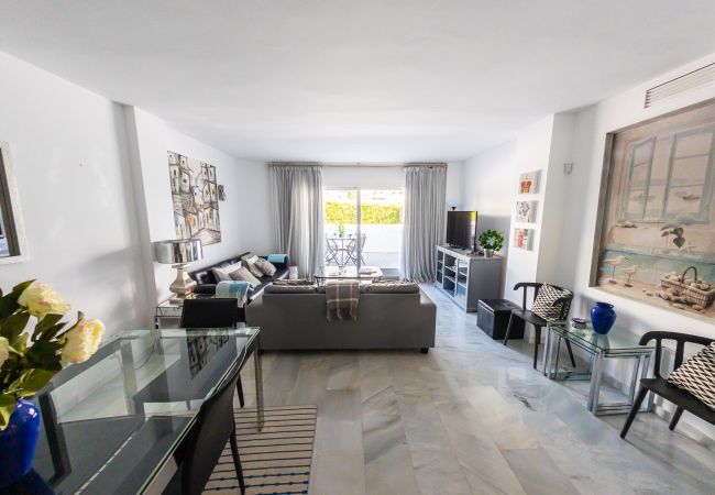 Apartment in Nueva andalucia -  Stylish 3 Bedroom Apartment at the Heart of Nueva Andalucia Close to Centro Plaza Apartment in Nueva andalucia -  Stylish 3 Bedroom Apartment at the Heart of Nueva Andalucia Close to Centro Plaza