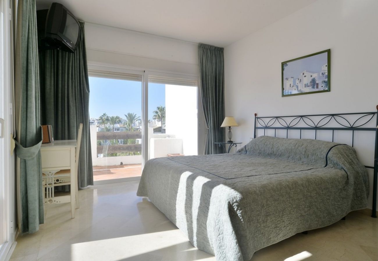 Apartment in Estepona - Penthouse close to the beach in Estepona