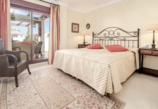 Apartment in San Pedro de Alcántara - Seaside 3 bedroom Penthouse Next to the Beach in San Pedro Apartment in San Pedro de Alcántara - Seaside 3 bedroom Penthouse Next to the Beach in San Pedro