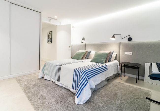 Villa in Nueva andalucia - Captivating Chic Villa in the heart of Nueva Andalucia and walking distance to Puerto Banus  Villa in Nueva andalucia - Captivating Chic Villa in the heart of Nueva Andalucia and walking distance to Puerto Banus