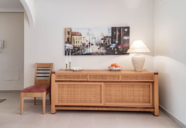 Apartment in Nueva andalucia - Amazing 2-Bedroom Retreat in Nueva Andalucia, Steps from Centro Plaza Apartment in Nueva andalucia - Amazing 2-Bedroom Retreat in Nueva Andalucia, Steps from Centro Plaza