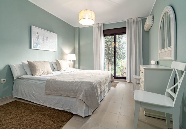 Apartment in Nueva andalucia - Amazing 2-Bedroom Retreat in Nueva Andalucia, Steps from Centro Plaza Apartment in Nueva andalucia - Amazing 2-Bedroom Retreat in Nueva Andalucia, Steps from Centro Plaza