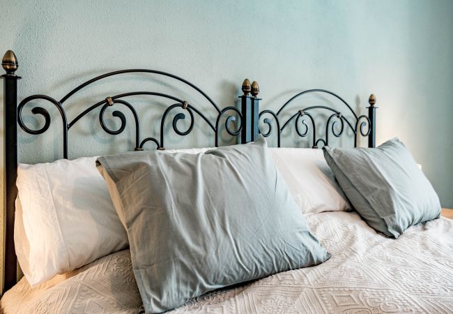 Apartment in Nueva andalucia - Amazing 2-Bedroom Retreat in Nueva Andalucia, Steps from Centro Plaza Apartment in Nueva andalucia - Amazing 2-Bedroom Retreat in Nueva Andalucia, Steps from Centro Plaza