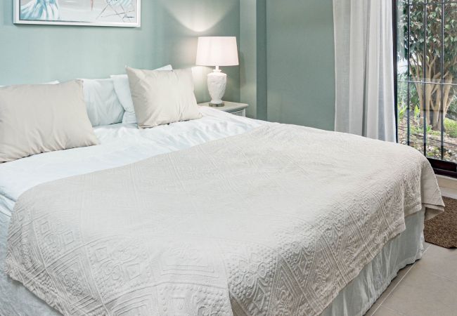 Apartment in Nueva andalucia - Amazing 2-Bedroom Retreat in Nueva Andalucia, Steps from Centro Plaza Apartment in Nueva andalucia - Amazing 2-Bedroom Retreat in Nueva Andalucia, Steps from Centro Plaza