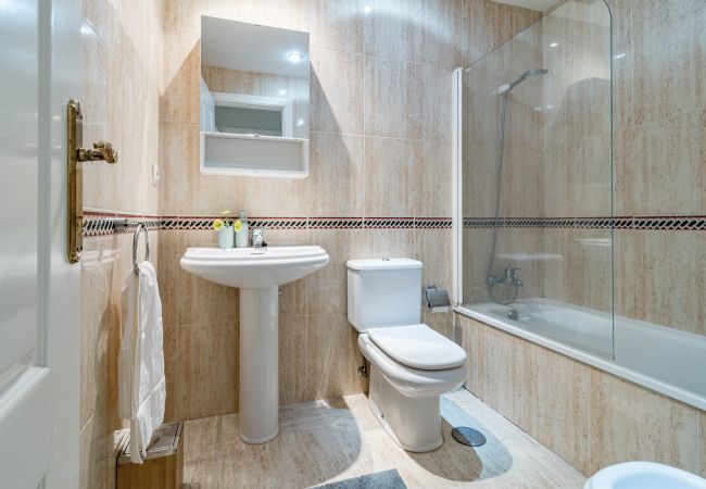 Apartment in Nueva andalucia - Amazing 2-Bedroom Retreat in Nueva Andalucia, Steps from Centro Plaza Apartment in Nueva andalucia - Amazing 2-Bedroom Retreat in Nueva Andalucia, Steps from Centro Plaza