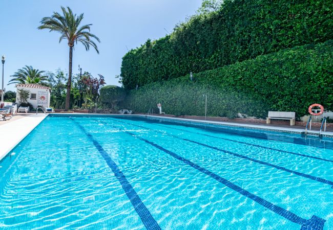 Apartment in Nueva andalucia - Amazing 2-Bedroom Retreat in Nueva Andalucia, Steps from Centro Plaza Apartment in Nueva andalucia - Amazing 2-Bedroom Retreat in Nueva Andalucia, Steps from Centro Plaza