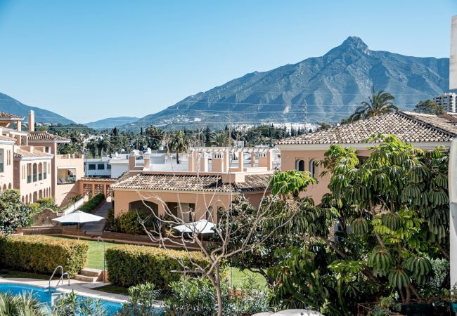 Apartment in Nueva andalucia - Amazing 2-Bedroom Retreat in Nueva Andalucia, Steps from Centro Plaza Apartment in Nueva andalucia - Amazing 2-Bedroom Retreat in Nueva Andalucia, Steps from Centro Plaza
