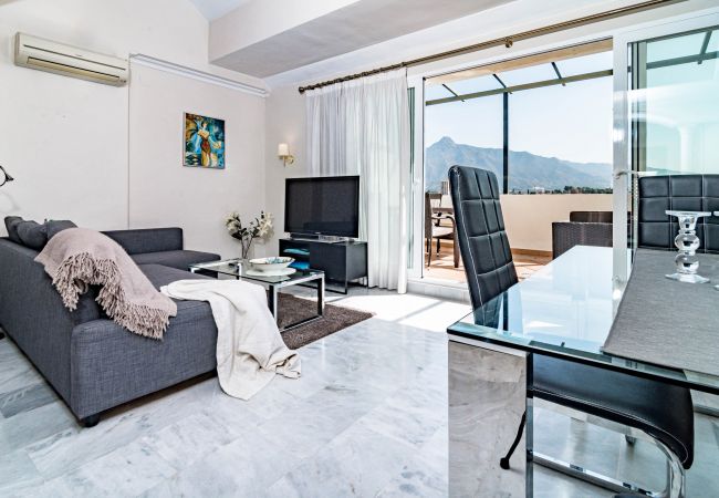Apartment in Nueva andalucia - Spacious 2 Bedroom Apartment in  Puerto Banus with a Private Terrace and Mountain Views  Apartment in Nueva andalucia - Spacious 2 Bedroom Apartment in  Puerto Banus with a Private Terrace and Mountain Views