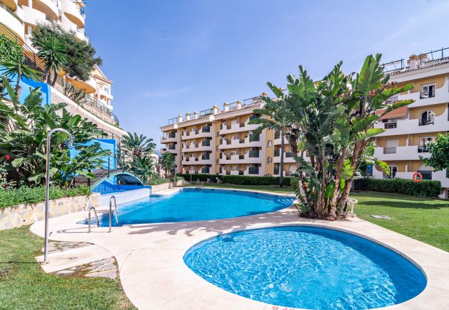 Apartment in Nueva andalucia - Spacious 2 Bedroom Apartment in  Puerto Banus with a Private Terrace and Mountain Views  Apartment in Nueva andalucia - Spacious 2 Bedroom Apartment in  Puerto Banus with a Private Terrace and Mountain Views