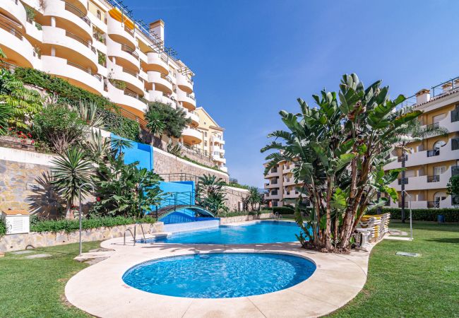Apartment in Nueva andalucia - Spacious 2 Bedroom Apartment in  Puerto Banus with a Private Terrace and Mountain Views  Apartment in Nueva andalucia - Spacious 2 Bedroom Apartment in  Puerto Banus with a Private Terrace and Mountain Views