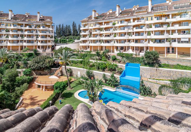 Apartment in Nueva andalucia - Spacious 2 Bedroom Apartment in  Puerto Banus with a Private Terrace and Mountain Views  Apartment in Nueva andalucia - Spacious 2 Bedroom Apartment in  Puerto Banus with a Private Terrace and Mountain Views