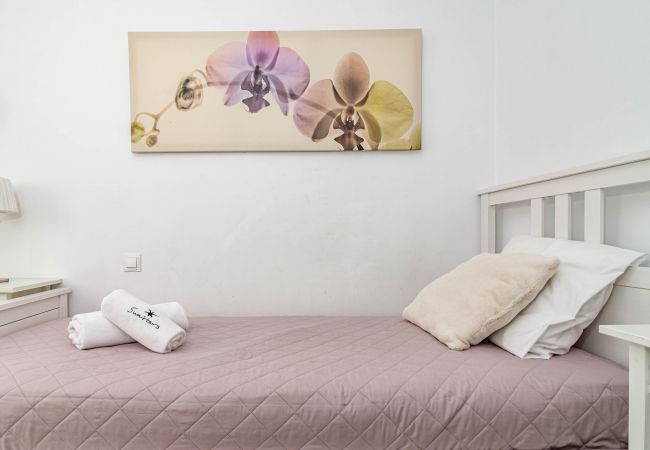 Apartment in Marbella - Captivating 2 Bedroom Apartment in popular Nueva Andalucia close to Centro Plaza Apartment in Marbella - Captivating 2 Bedroom Apartment in popular Nueva Andalucia close to Centro Plaza