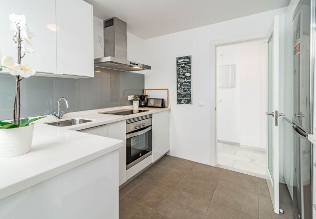 Apartment in Marbella - Captivating 2 Bedroom Apartment in popular Nueva Andalucia close to Centro Plaza Apartment in Marbella - Captivating 2 Bedroom Apartment in popular Nueva Andalucia close to Centro Plaza