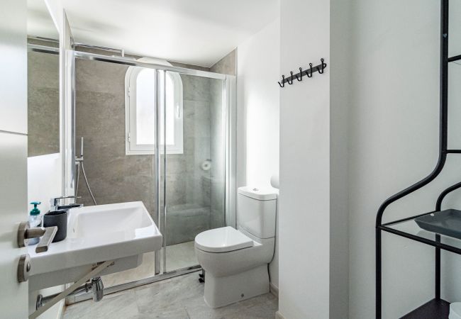 Apartment in Marbella - Captivating 2 Bedroom Apartment in popular Nueva Andalucia close to Centro Plaza Apartment in Marbella - Captivating 2 Bedroom Apartment in popular Nueva Andalucia close to Centro Plaza