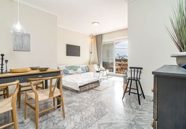 Apartment in San Pedro de Alcántara - Lovely Sunset Getaway in San Pedro 200 m from The Beach  Apartment in San Pedro de Alcántara - Lovely Sunset Getaway in San Pedro 200 m from The Beach