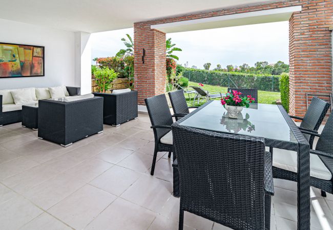 Apartment in Benahavís - Tropical Apartment in Los Arqueros with Mountain Views and Private Garden Apartment in Benahavís - Tropical Apartment in Los Arqueros with Mountain Views and Private Garden