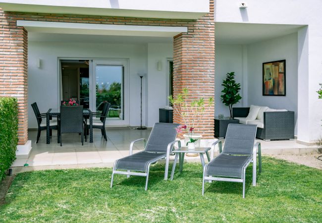 Apartment in Benahavís - Tropical Apartment in Los Arqueros with Mountain Views and Private Garden Apartment in Benahavís - Tropical Apartment in Los Arqueros with Mountain Views and Private Garden