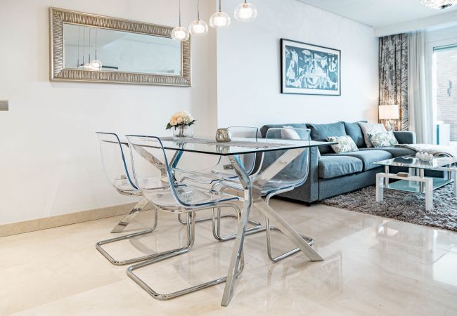 Apartment in Benahavís - Tropical Apartment in Los Arqueros with Mountain Views and Private Garden Apartment in Benahavís - Tropical Apartment in Los Arqueros with Mountain Views and Private Garden