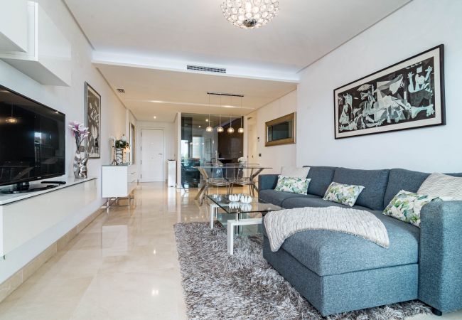 Apartment in Benahavís - Tropical Apartment in Los Arqueros with Mountain Views and Private Garden Apartment in Benahavís - Tropical Apartment in Los Arqueros with Mountain Views and Private Garden