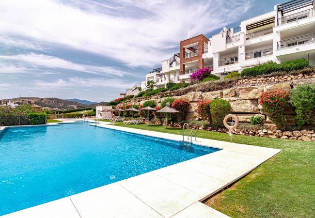 Apartment in Benahavís - Tropical Apartment in Los Arqueros with Mountain Views and Private Garden Apartment in Benahavís - Tropical Apartment in Los Arqueros with Mountain Views and Private Garden