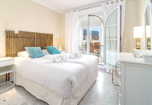 Apartment in Nueva andalucia - Charming 2 bedroom  apartment in Señorío de Aloha close to Centro Plaza, Nueva Andalucia  Apartment in Nueva andalucia - Charming 2 bedroom  apartment in Señorío de Aloha close to Centro Plaza, Nueva Andalucia