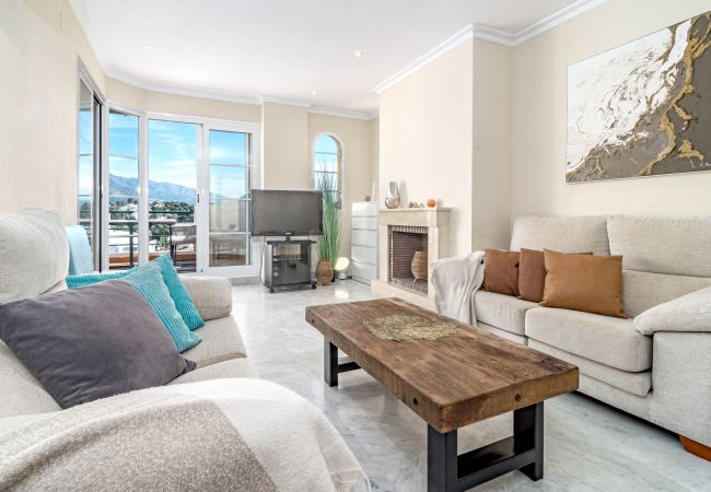 Apartment in Nueva andalucia - Charming 2 bedroom  apartment in Señorío de Aloha close to Centro Plaza, Nueva Andalucia  Apartment in Nueva andalucia - Charming 2 bedroom  apartment in Señorío de Aloha close to Centro Plaza, Nueva Andalucia