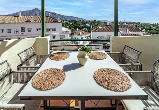 Apartment in Nueva andalucia - Charming 2 bedroom  apartment in Señorío de Aloha close to Centro Plaza, Nueva Andalucia  Apartment in Nueva andalucia - Charming 2 bedroom  apartment in Señorío de Aloha close to Centro Plaza, Nueva Andalucia
