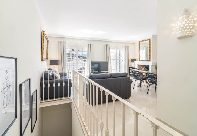 Terraced House in Nueva andalucia - Captivating townhouse with a rooftop terrace  Terraced House in Nueva andalucia - Captivating townhouse with a rooftop terrace